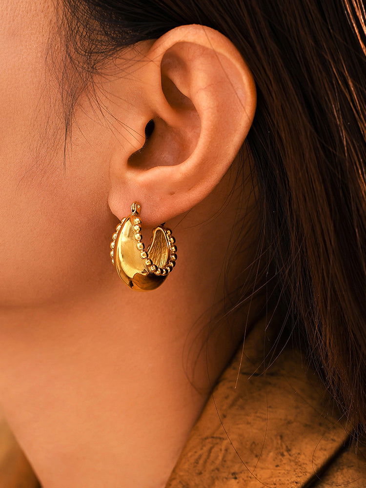 Chic Crescent Huggie Hoop Earrings Trendsi