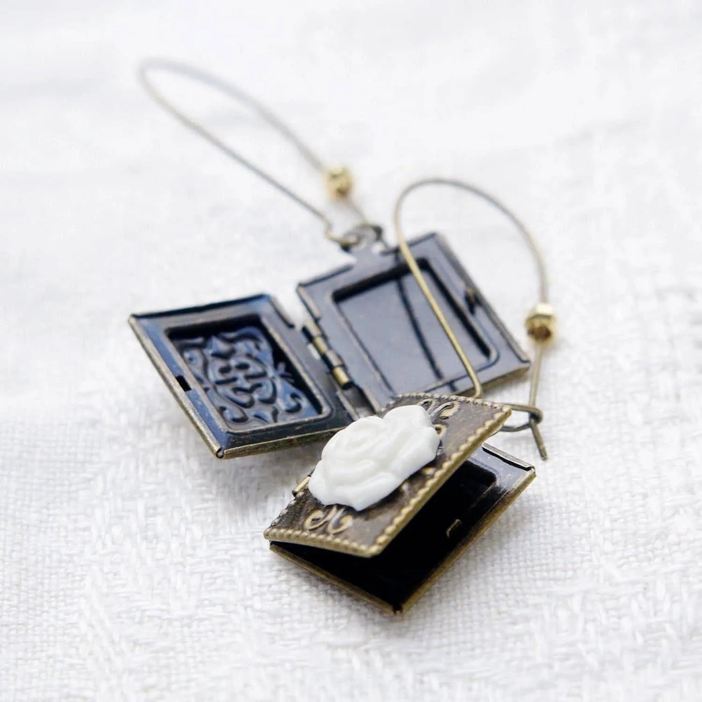 Classic Porcelain Rose on Vintage Book Locket Earrings | POPORCELAIN Based in Denmark POPORCELAIN