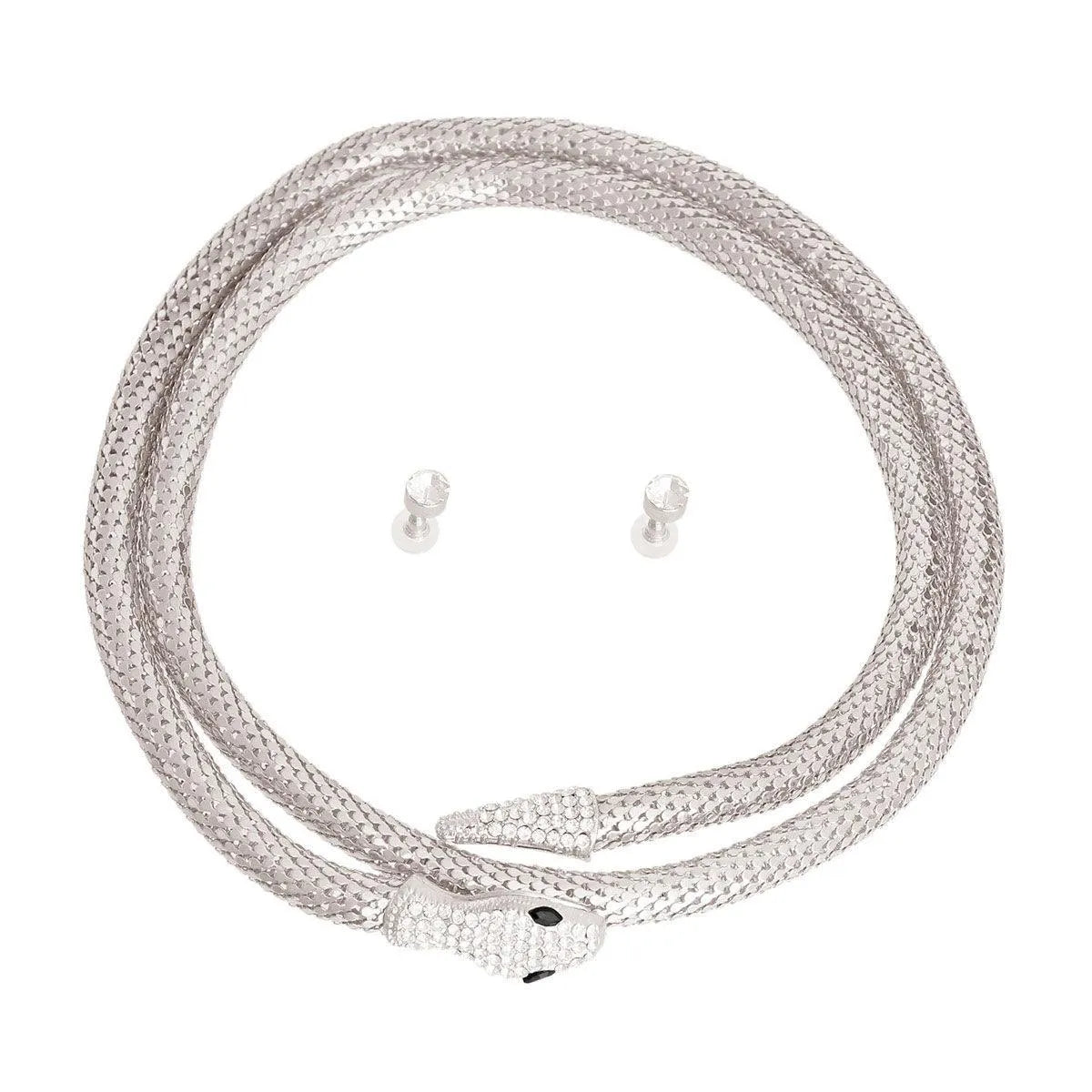 Complete Your Look with our Head-Turning Silver Mesh Chain Necklace | Buy Now Pinktown