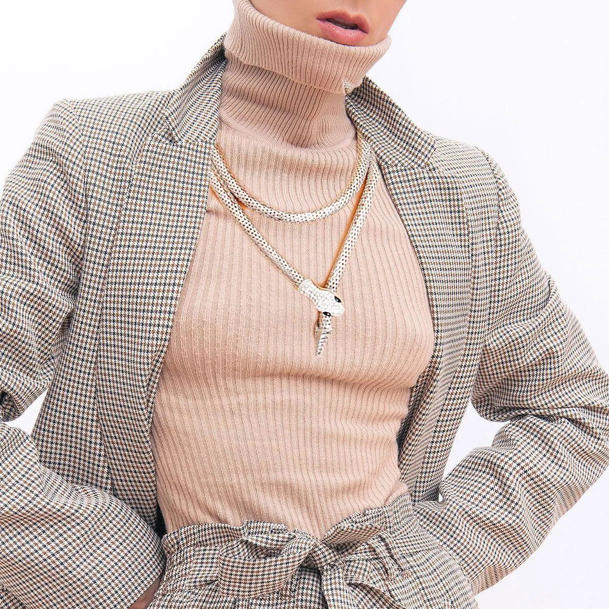 Complete Your Look with our Head-Turning Silver Mesh Chain Necklace | Buy Now Pinktown