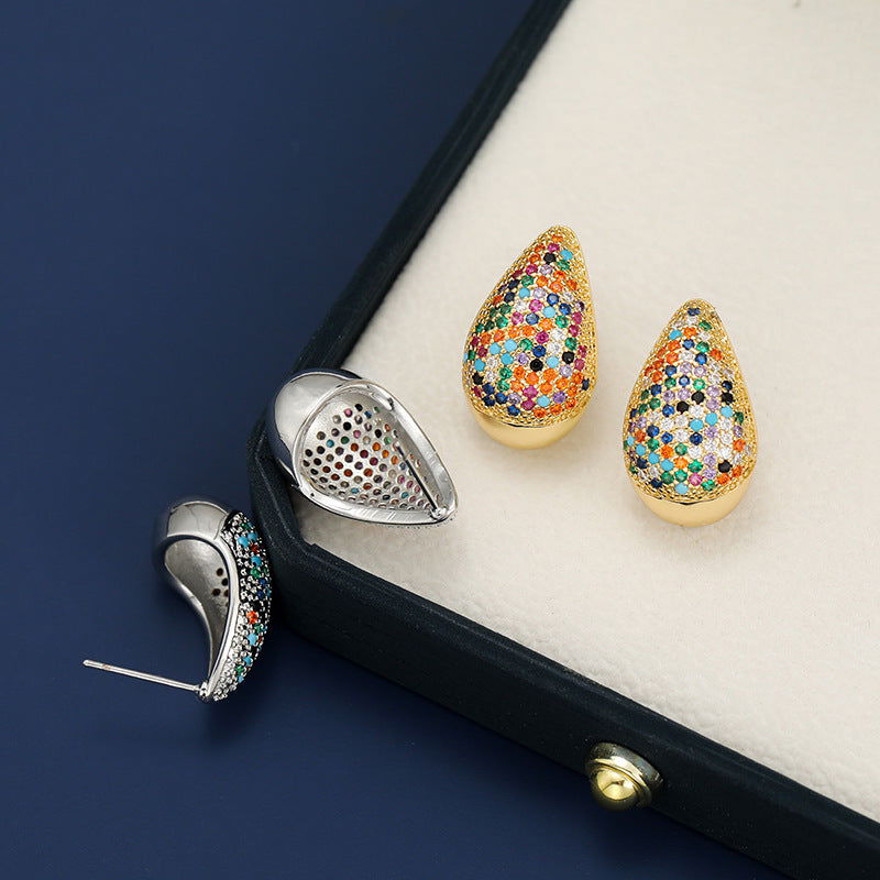 Dazzling Teardrop Stud Earrings - Add a Touch of Elegance to Any Outfit Trendsi