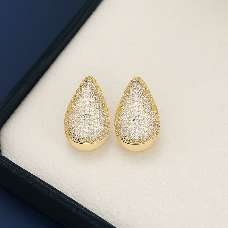 Dazzling Teardrop Stud Earrings - Add a Touch of Elegance to Any Outfit Trendsi