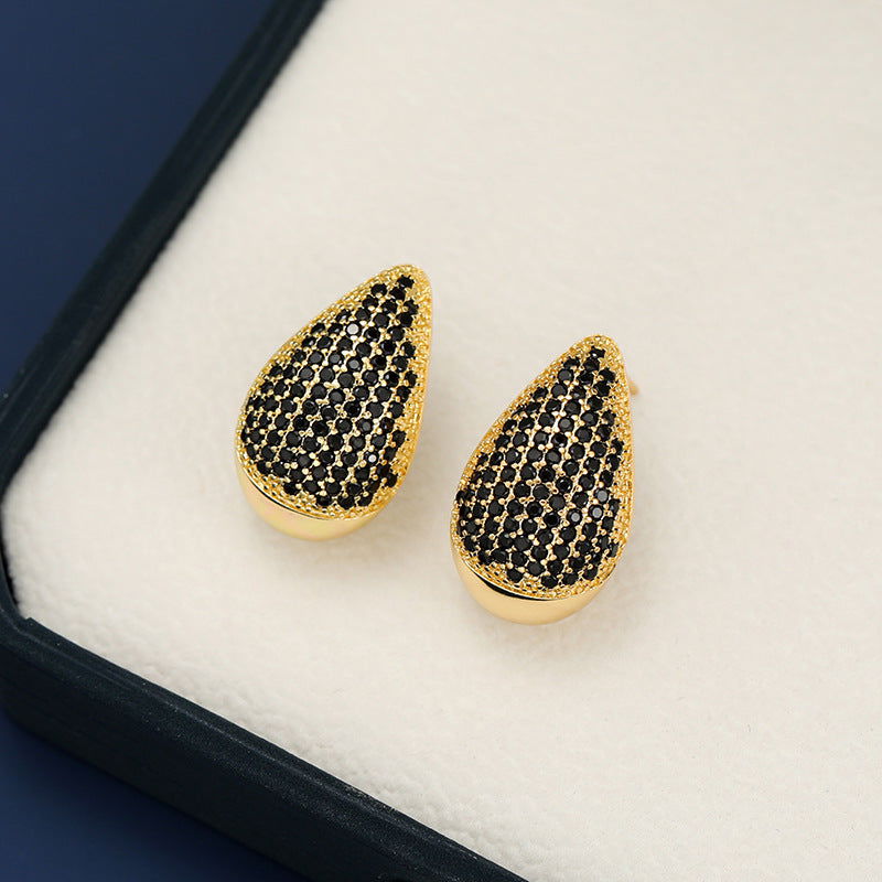 Dazzling Teardrop Stud Earrings - Add a Touch of Elegance to Any Outfit Trendsi