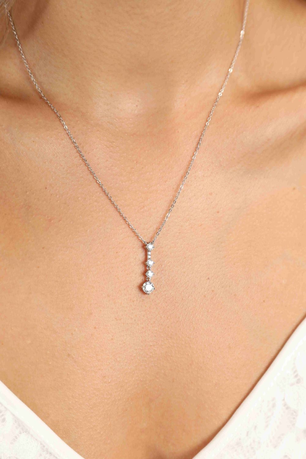 Elegant Moissanite Drop Pendant Necklace in Sterling Silver Trendsi