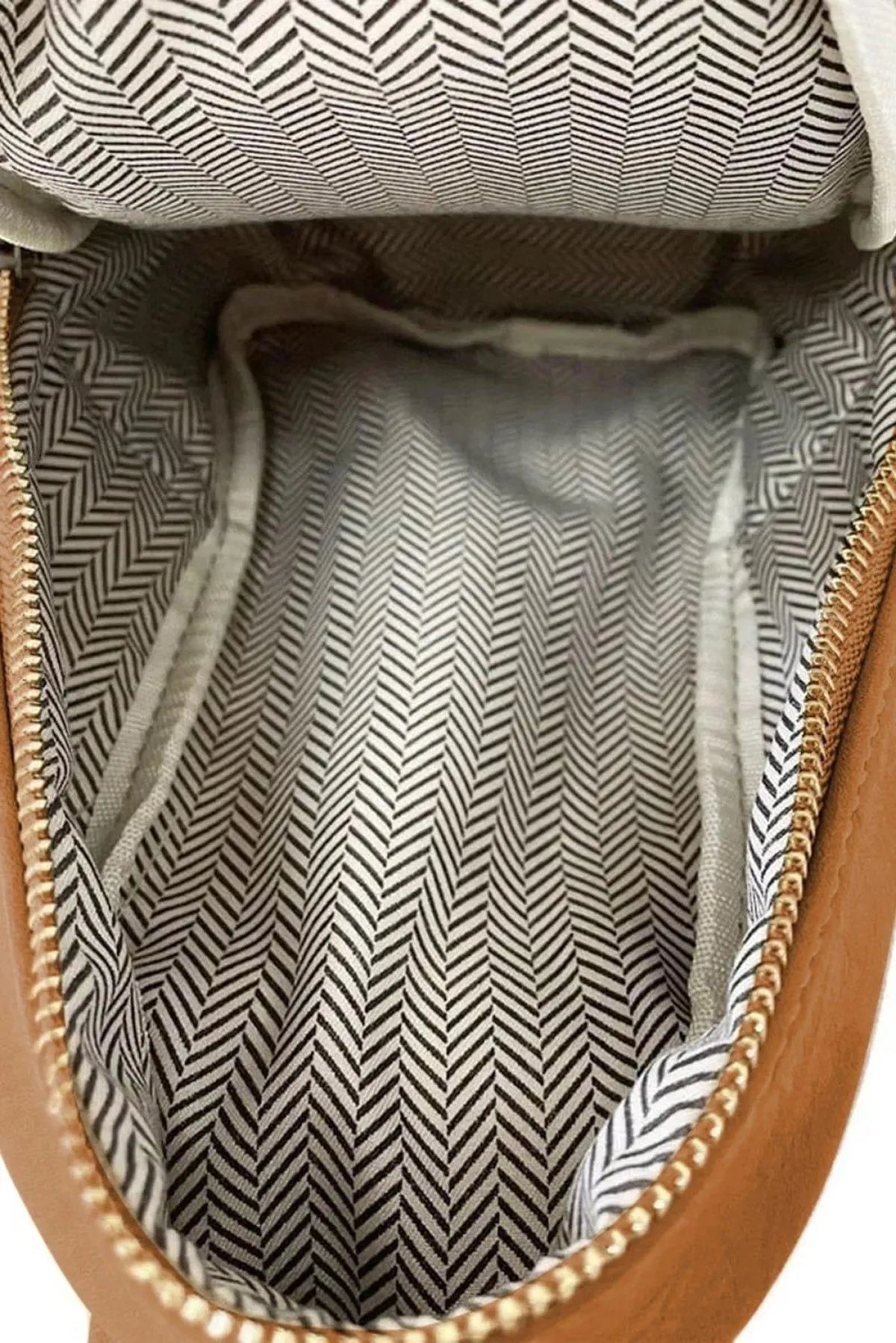 Faux Leather Zipped Crossbody Chest Bag