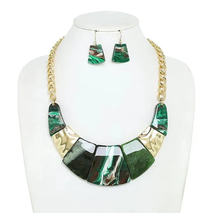 Graduated Marbled Green and White Acrylic Bib Necklace Set