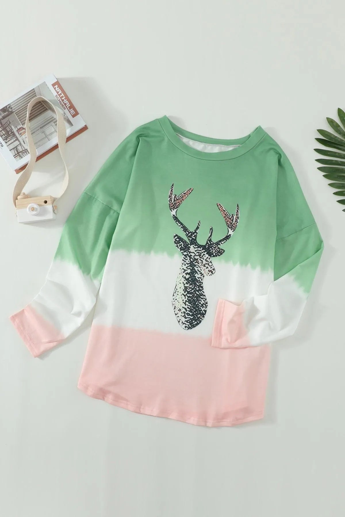 Green Reindeer Print Gradient Colorblock Sweatshirt Jewelry Bubble