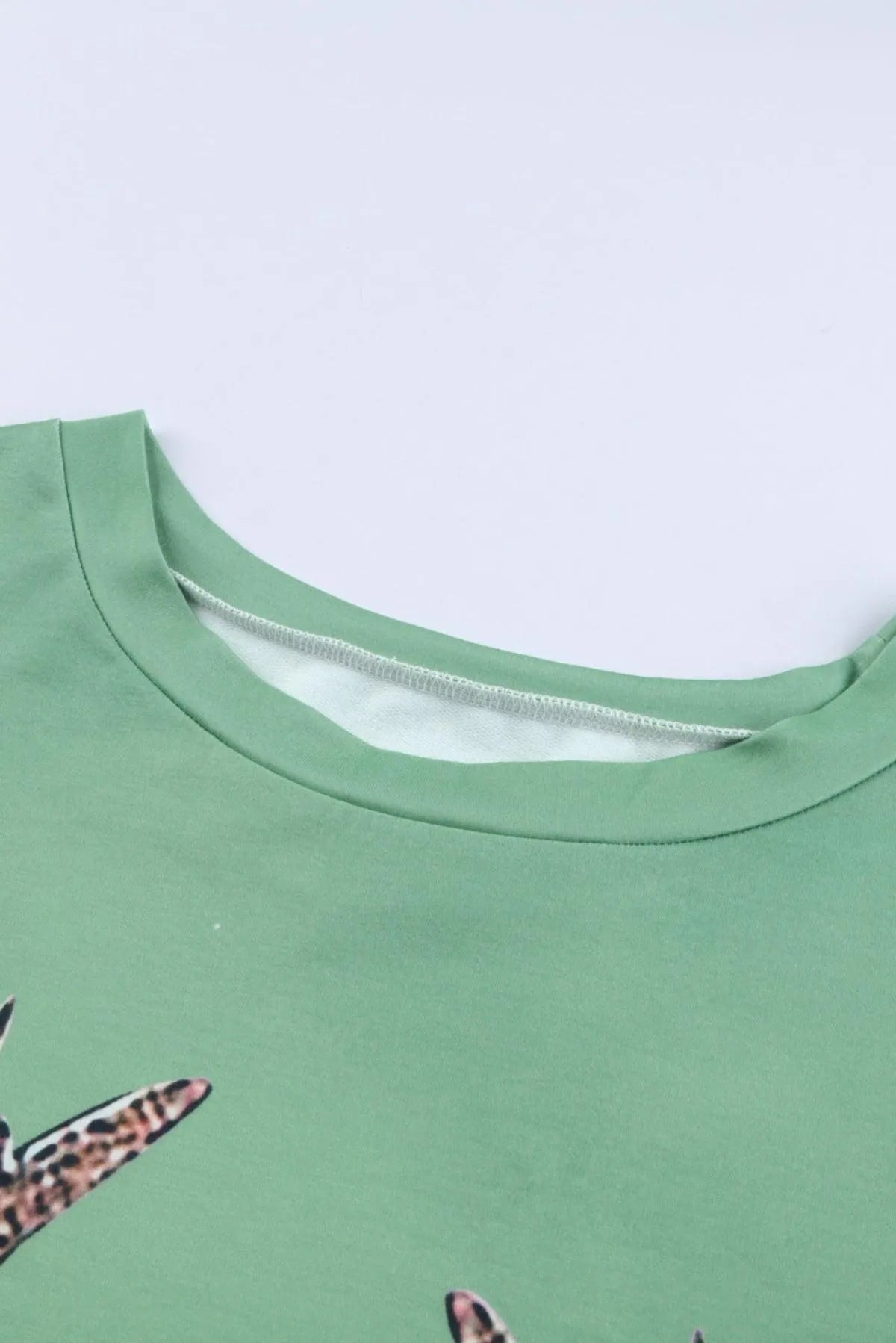 Green Reindeer Print Gradient Colorblock Sweatshirt Jewelry Bubble