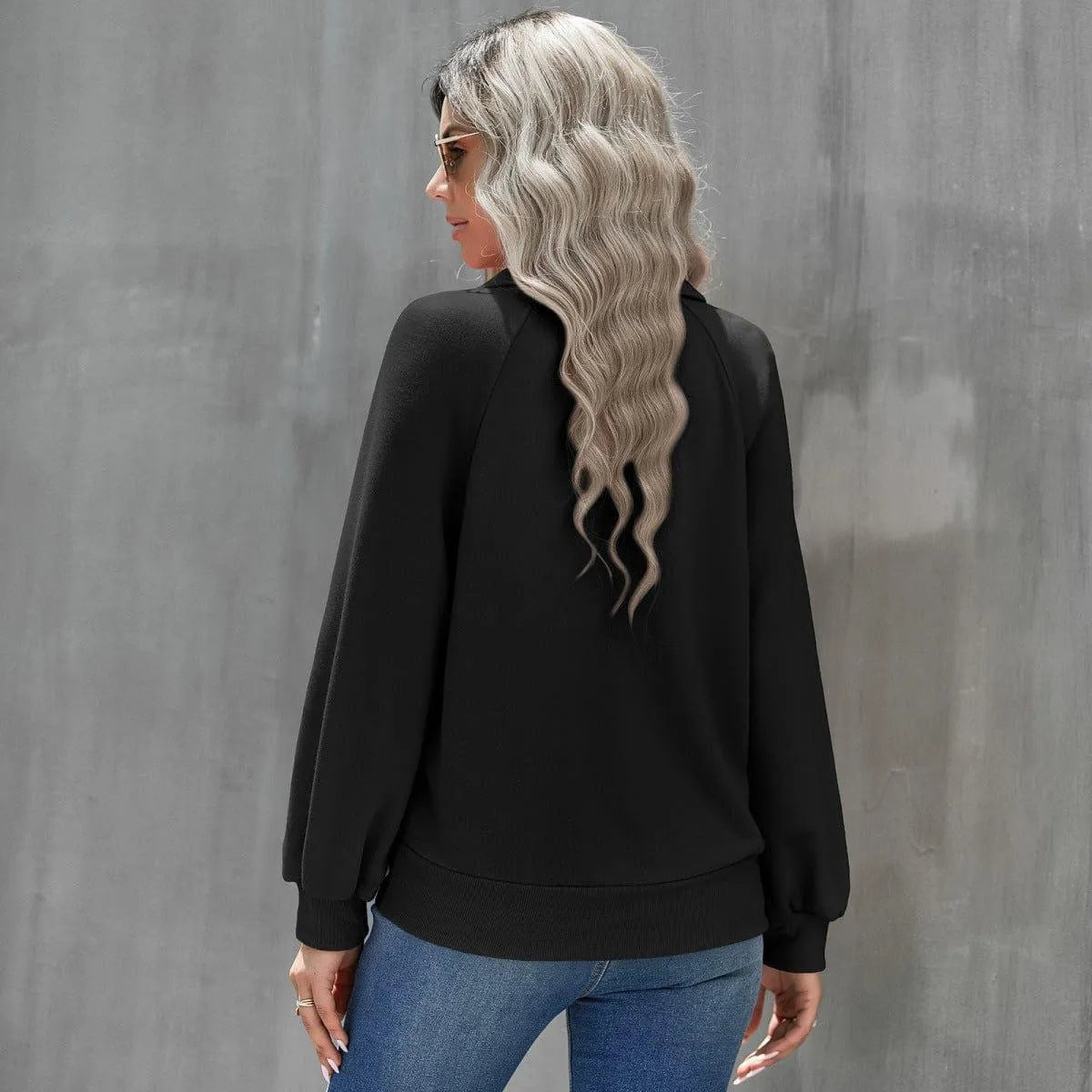Long Sleeve Buttoned Sweatshirt Jewelry Bubble