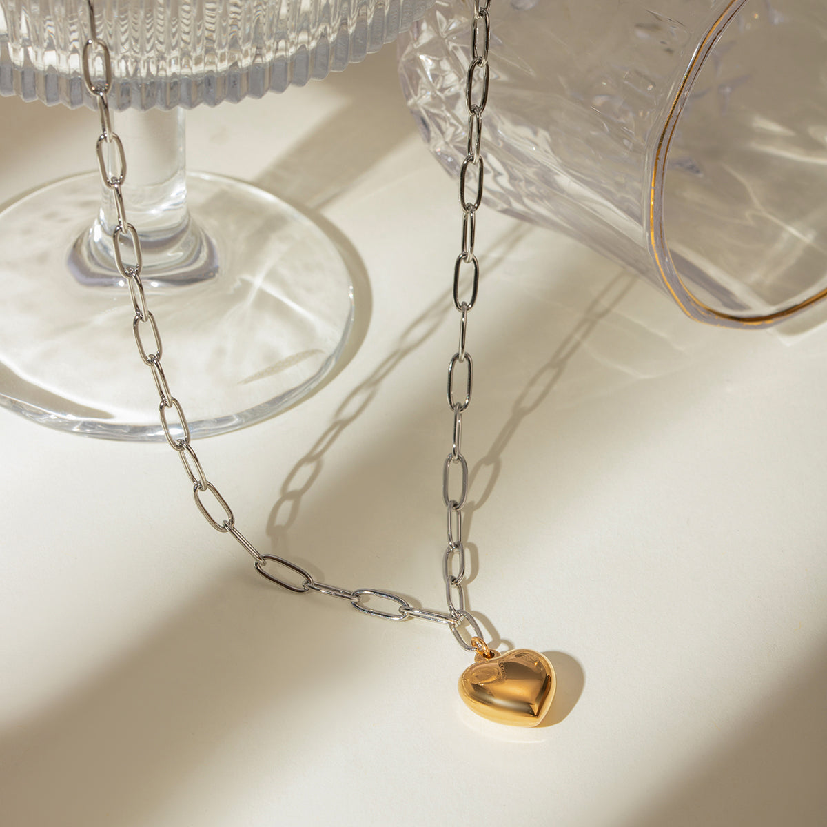 Women's Silver Paperclip Chain Necklace With Dainty Gold Heart Charm Trendsi