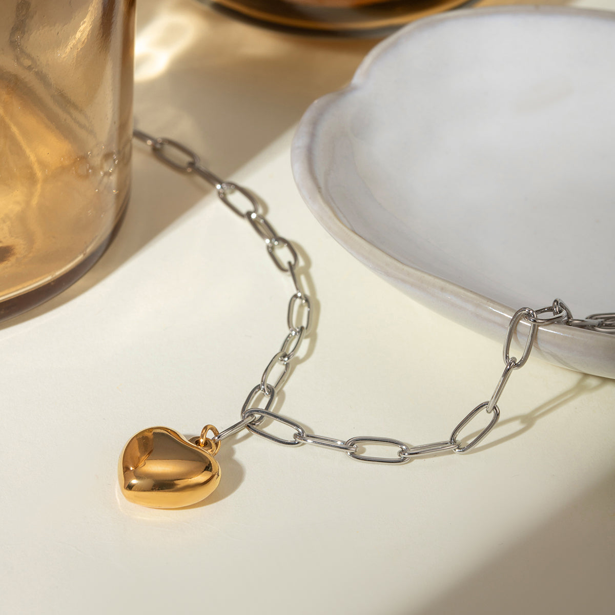 Women's Silver Paperclip Chain Necklace With Dainty Gold Heart Charm Trendsi