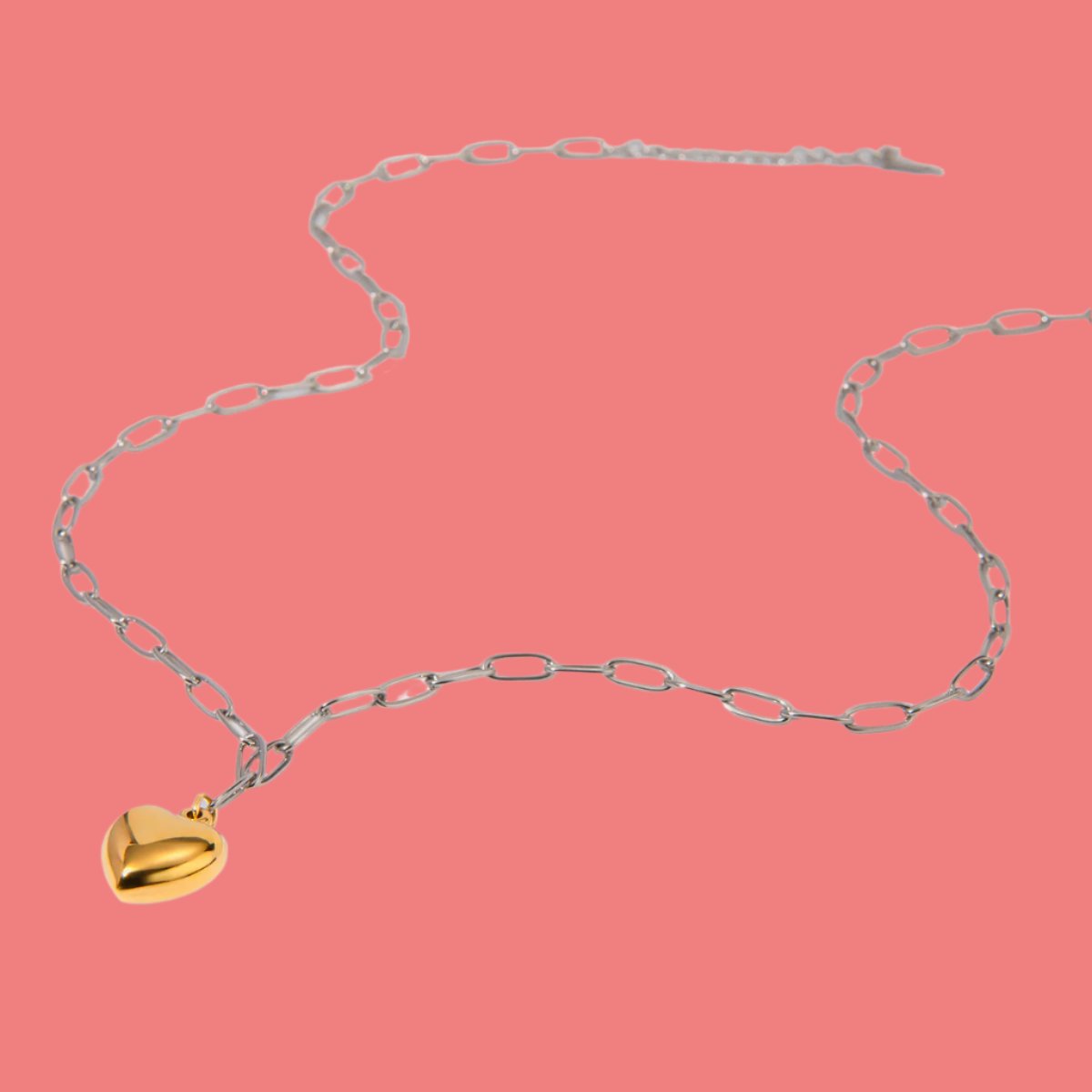 Women's Silver Paperclip Chain Necklace With Dainty Gold Heart Charm Trendsi