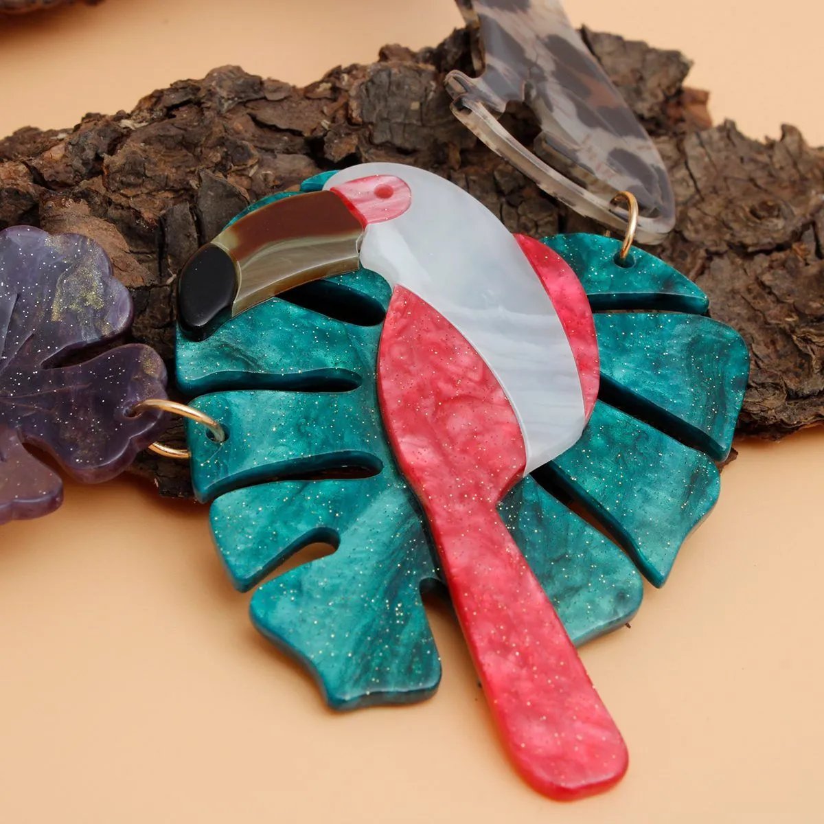 Island Glamour Tropical Jungle Necklace – Multicolor Acrylic Links, Animal & Leaf Charms, Statement Jewelry