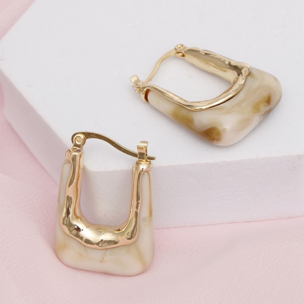 70’s Glam U Shaped Melted Gold & Marbled Ivory Hoop Earrings – Latch Hook, Lead & Cadmium Compliant Pinktown