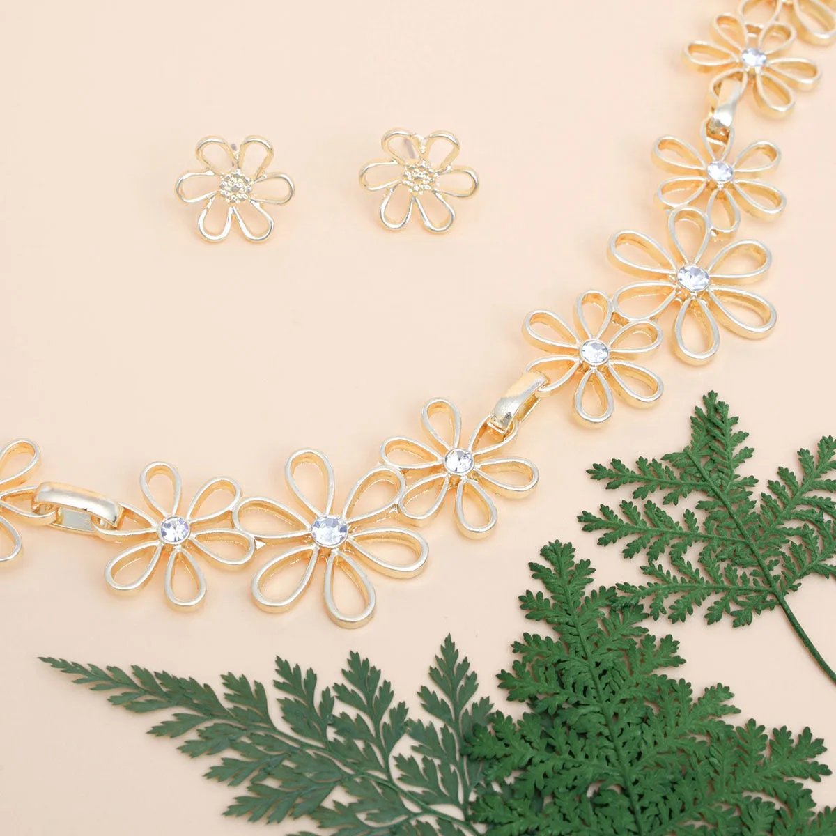 Gold Tone Daisy Flower Chain Necklace Set with Rhinestones
