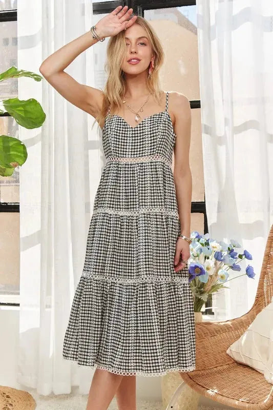 Washed Dress with Gingham Detail: Effortless Summer Style