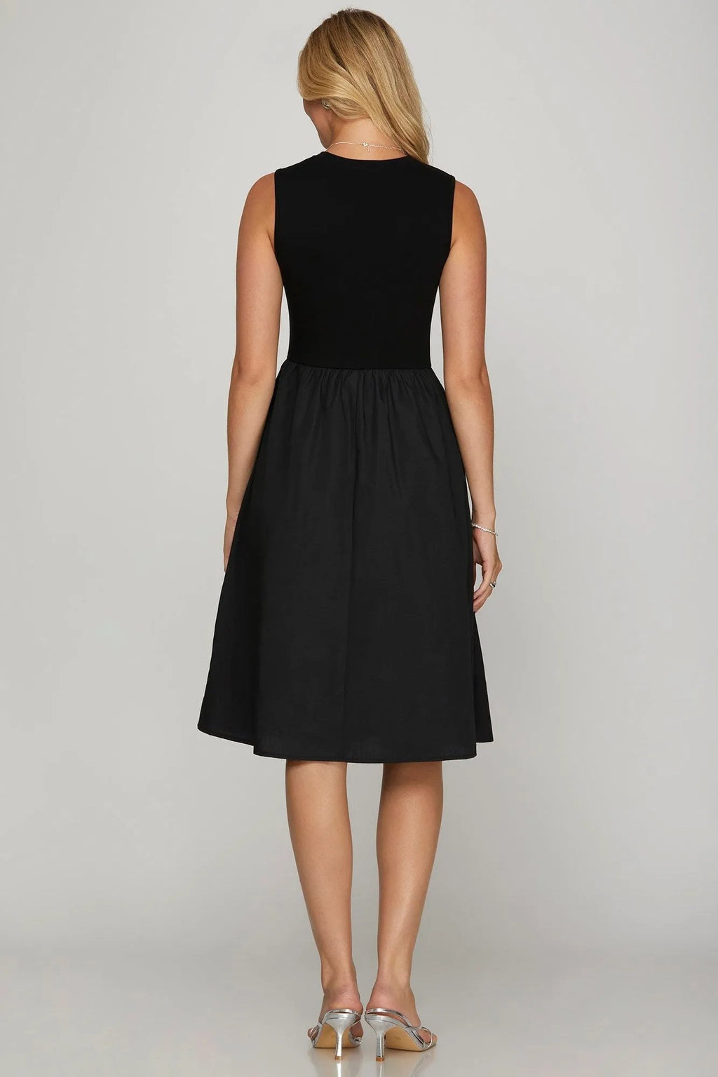 Stylish Sleeveless Black Midi Dress