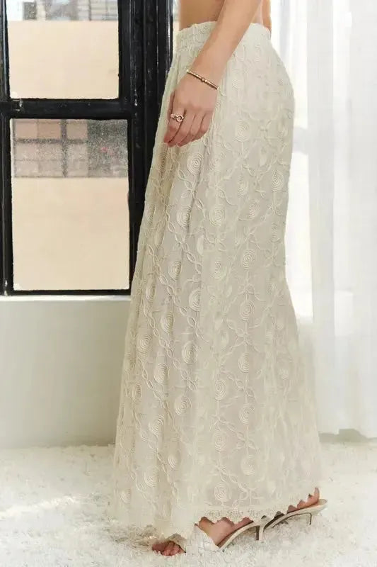 Elastic Waist Applique Maxi Skirt – Elegant, Comfortable & Flattering for All-Day Wear