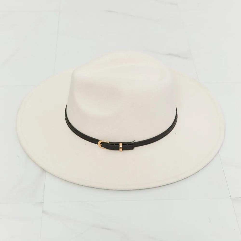 Chic Beige Fedora Hat with Modern Black Belt Accent