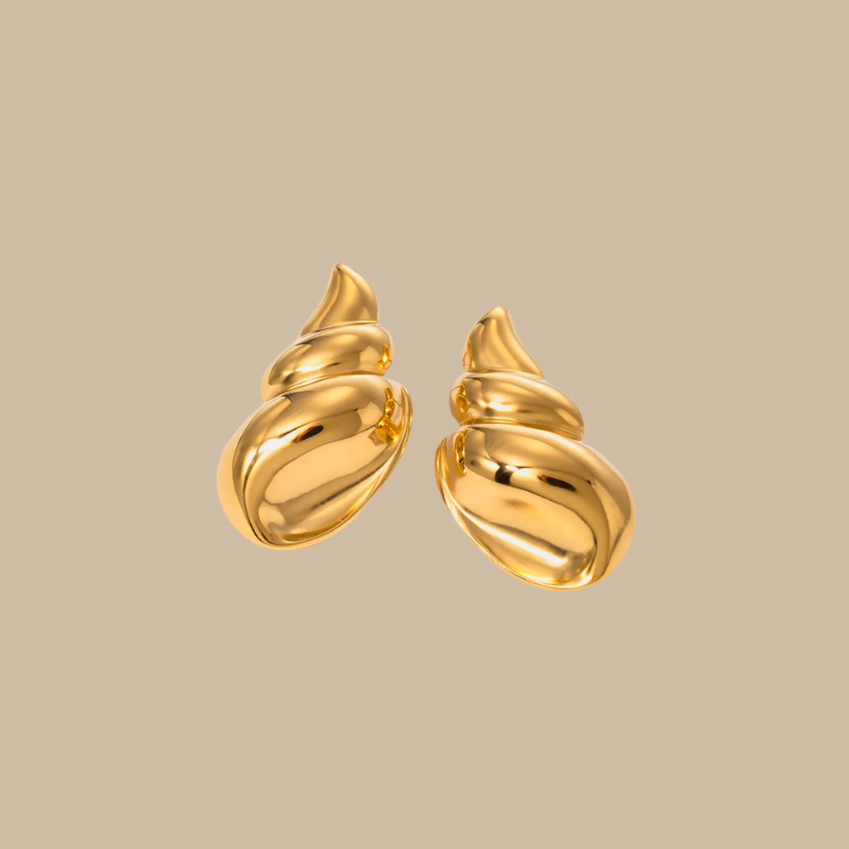 Gold Scallop Earrings for Classic & Versatile Style