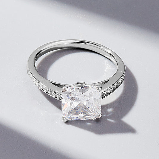 Platinum-Plated Zircon Solitaire Ring - Elegant Sterling Silver Trendsi