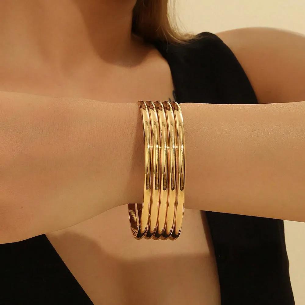 18K Gold Plated Stacking Bangles Set – Minimalist Classic Women’s Bracelet, Durable Shine, 4pcs