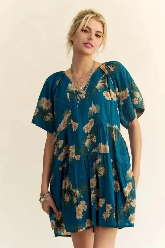 Charming Floral Print Bell Sleeve Mini Dress for Any Occasion
