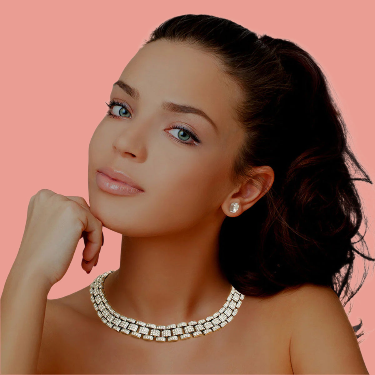 Dazzling Crystal Chain Choker - Statement Piece Pinktown