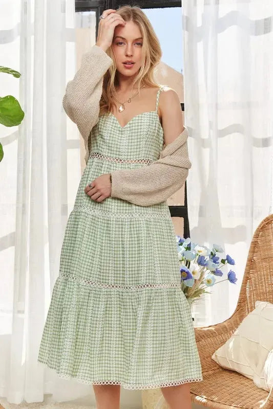 Washed Dress with Gingham Detail: Effortless Summer Style