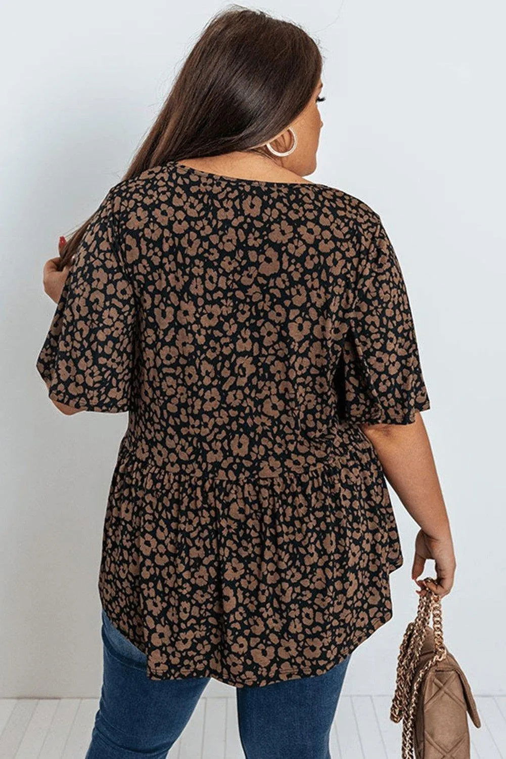 Black Leopard Print Ruffled V Neck Plus Size T-shirt Jewelry Bubble