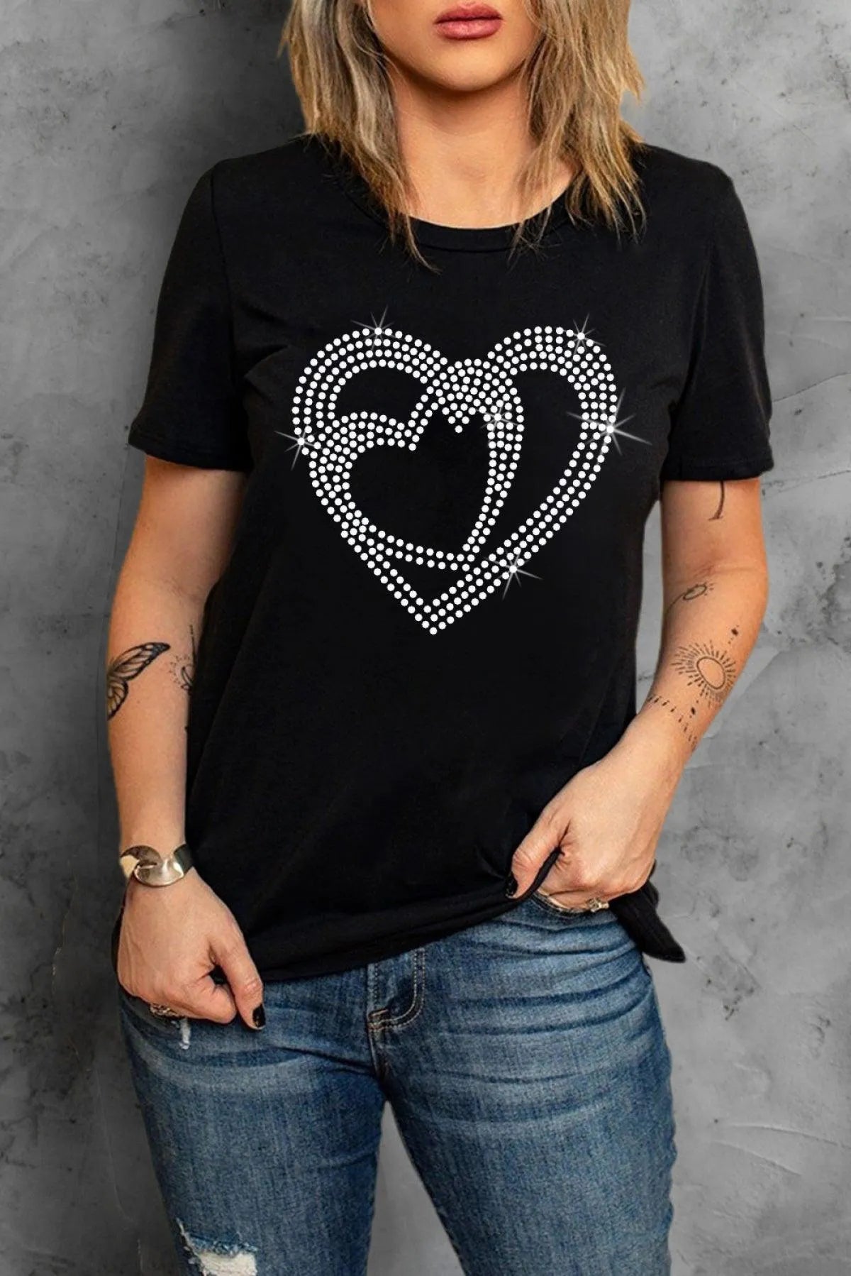 Black Tee Shining Heart Pattern Valentines T-Shirt Jewelry Bubble