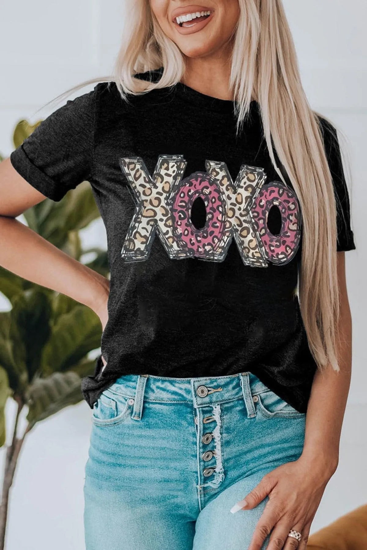 Black Tee XOXO Leopard Letter Print T Shirt Jewelry Bubble