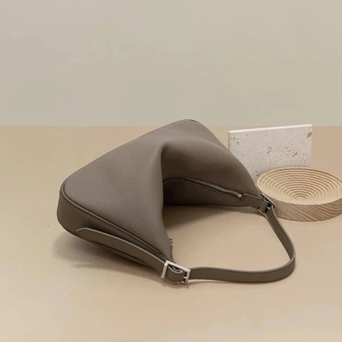 Casual Shoulder Armpit Bag With Zipper