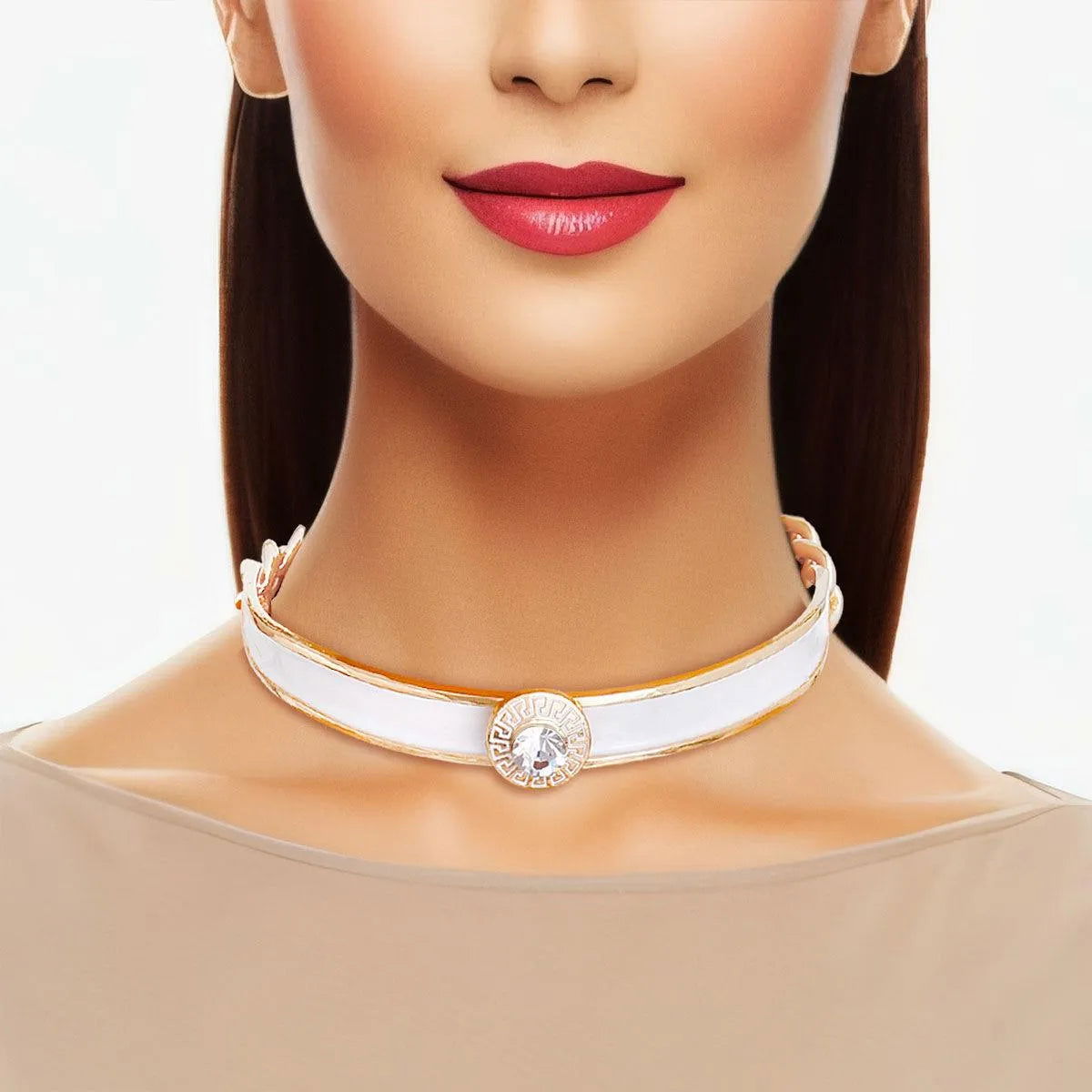 Chic White Choker Necklace Adorned with Gold/Clear Medallion Pinktown