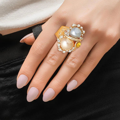 Dazzle with Pearls Rhinestones Cocktail Ring - Women's Fashion Jewelry Jewelry Bubble