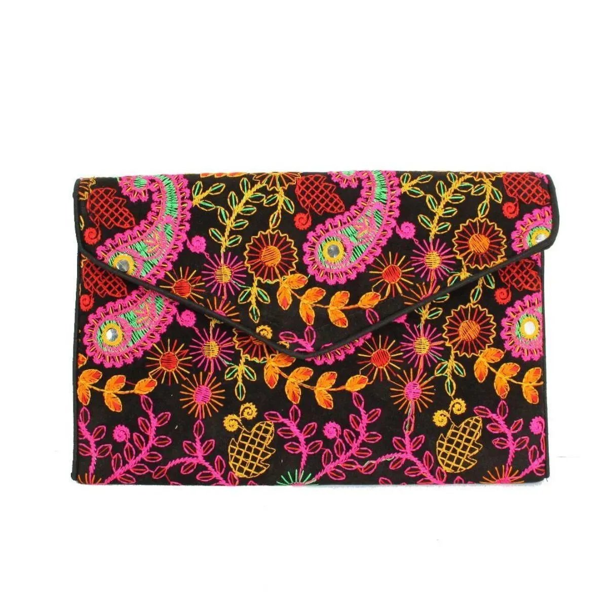 Discover the Perfect Envelope Clutch Bag for Your Bohemian Vibe!