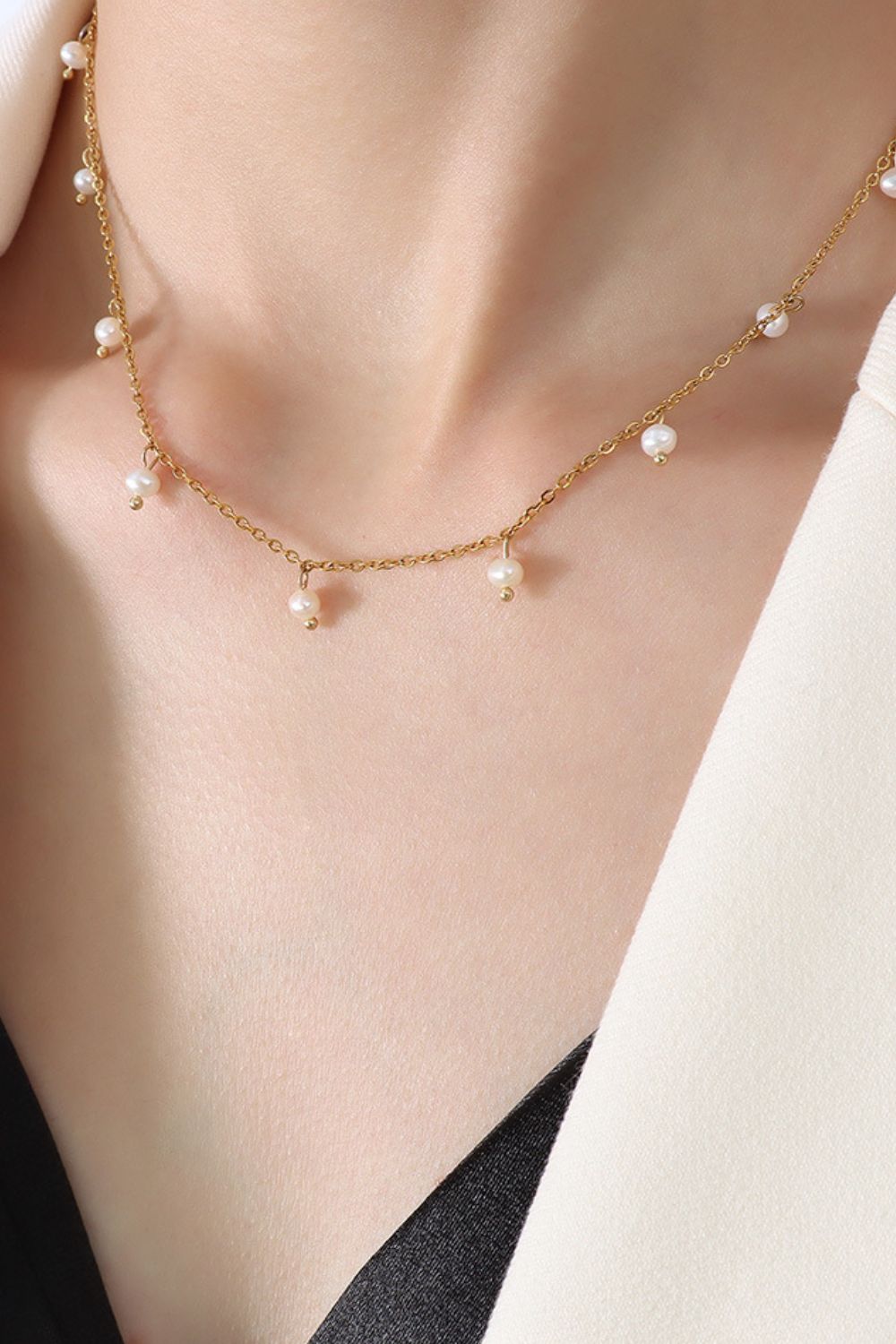 Elegant Faux Pearl Necklace - Timeless Style for Every Occasion Jewelry Bubble