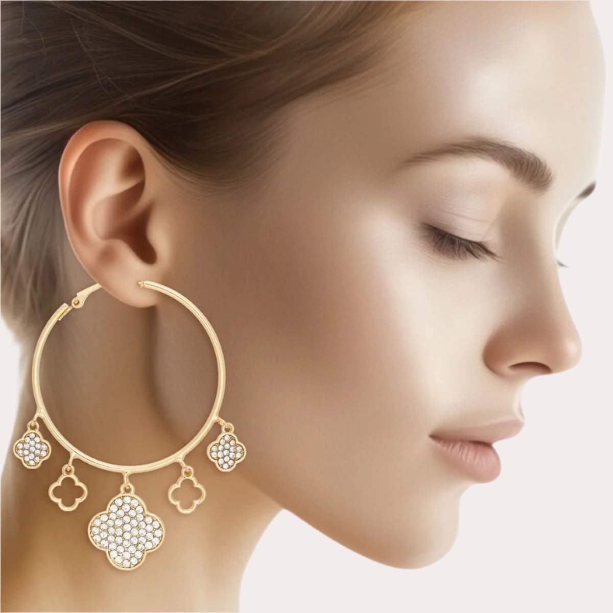 Elegant Gold Clover Hoop Earrings Jewelry Bubble