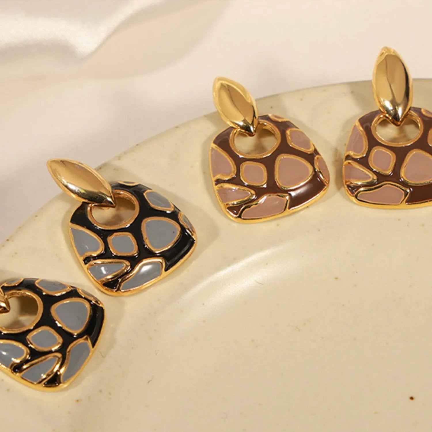 Elegant Women's Earrings for Every Occasion
