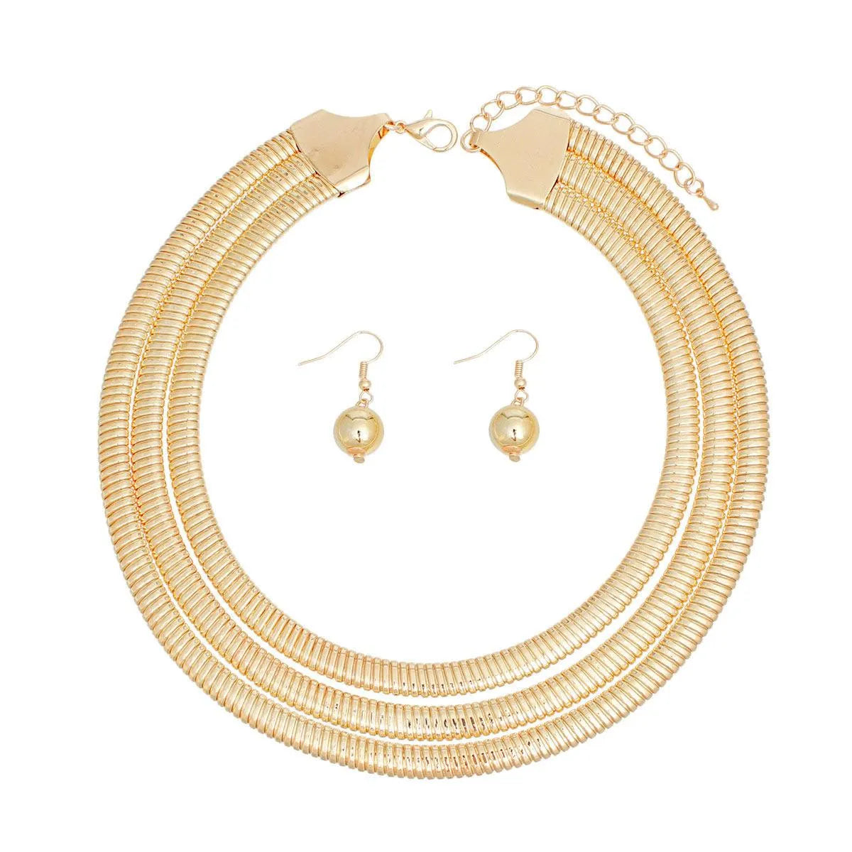 Elevate Your Look with a Gold Graduated Triple Layer Necklace Set - Fashion Jewelry Jewelry Bubble