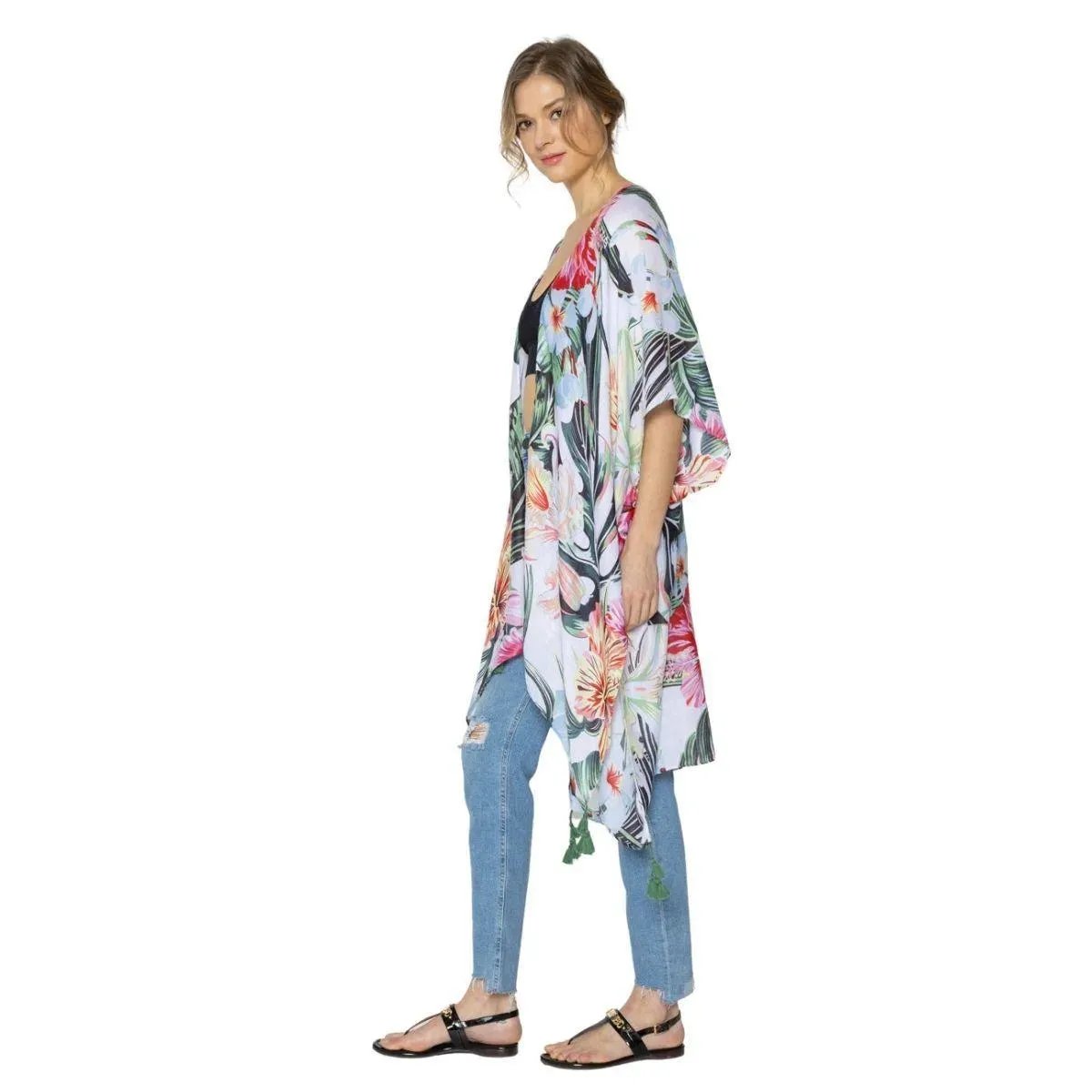 Floral Kimono with Tassels: The Perfect Addition to Your Outfit