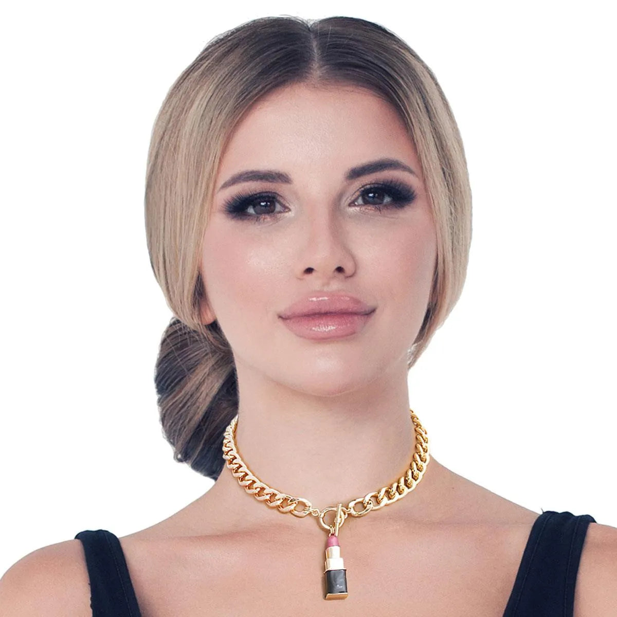 Get the Perfect Pink Lipstick Look with Our Gold Tone Chain Necklace Jewelry Bubble