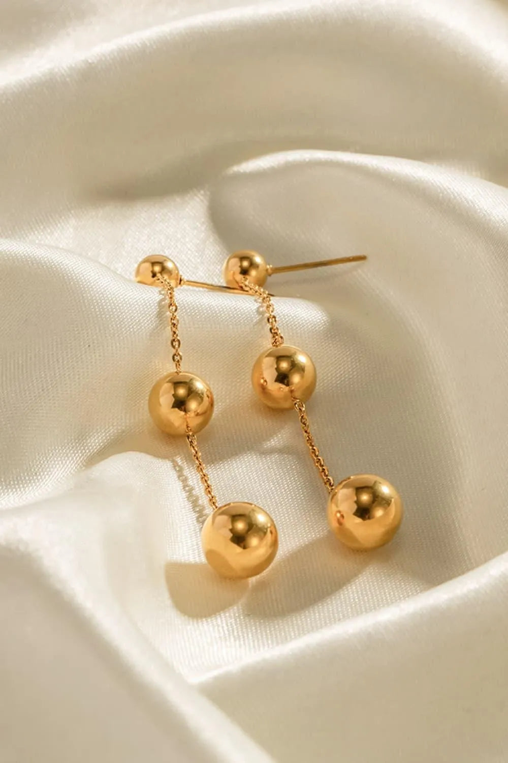 Gold Plated Beads Chain Earrings - Minimalist Chic Jewelry Jewelry Bubble