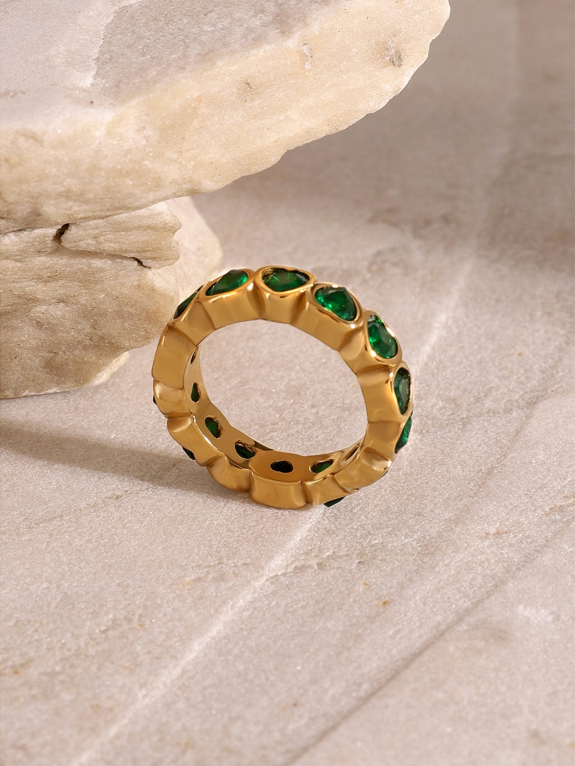 Green CZ Heart Ring - Gold Plated Elegance Jewelry Bubble