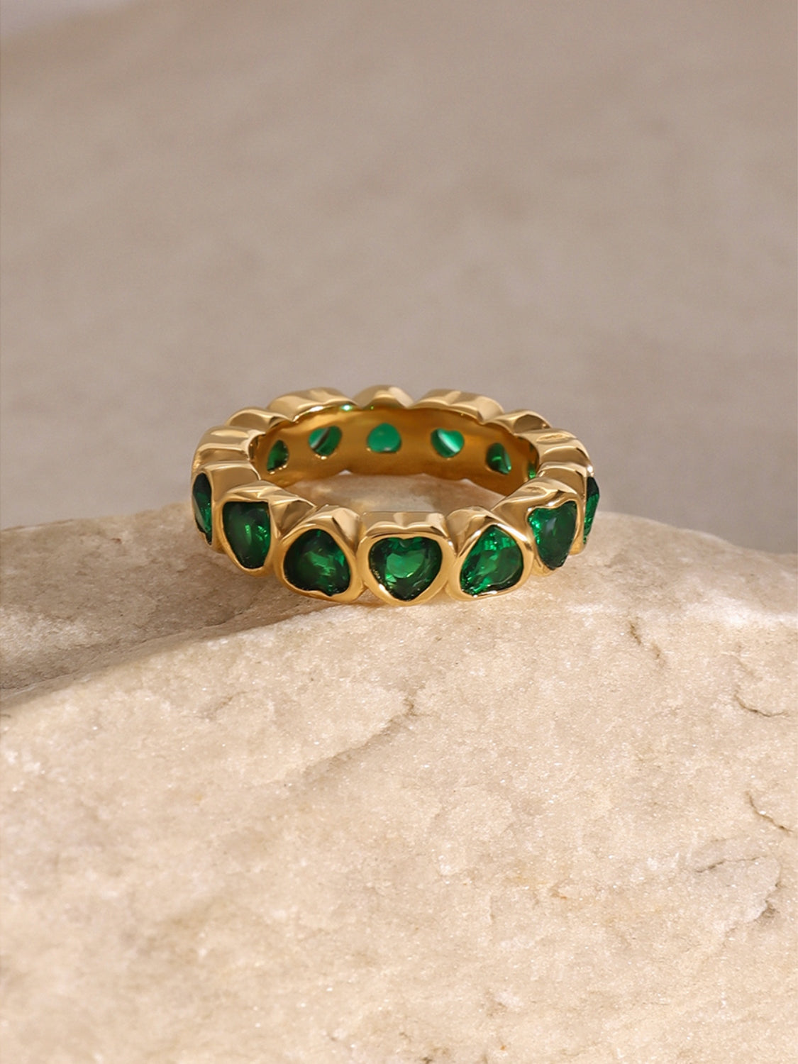 Green CZ Heart Ring - Gold Plated Elegance Jewelry Bubble