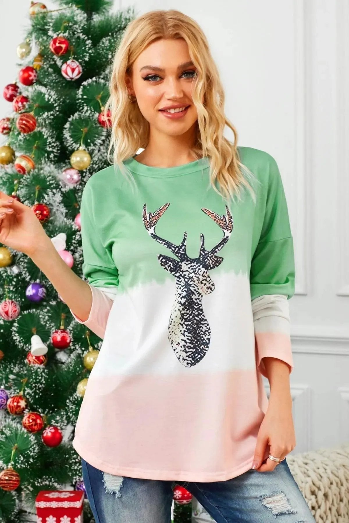 Green Reindeer Print Gradient Colorblock Sweatshirt