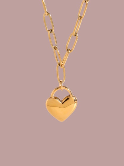 Heart Charm Chain Necklace: A Statement Piece for Every Occasion Jewelry Bubble