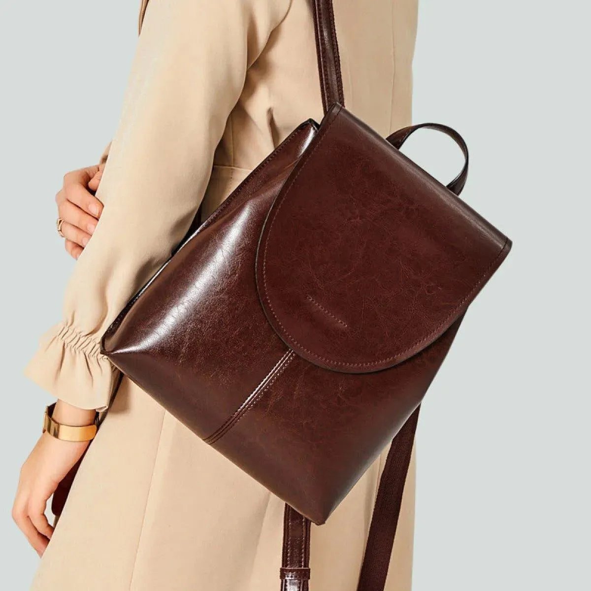High-Capacity Cover Type Oil Wax Cowhide Backpack