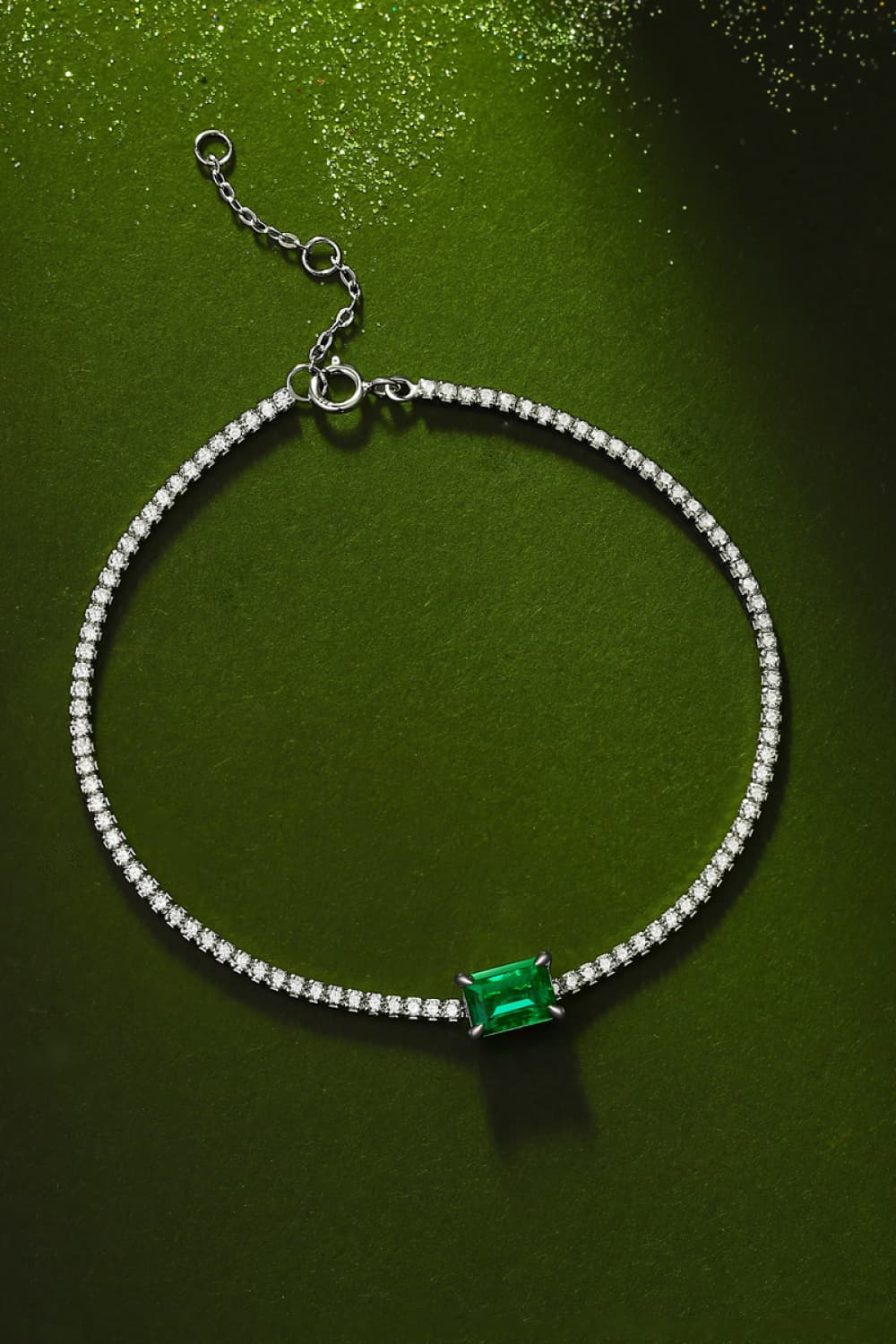 Lab-Grown Emerald Tennis Bracelet with Platinum-Plated Sterling Silver Jewelry Bubble