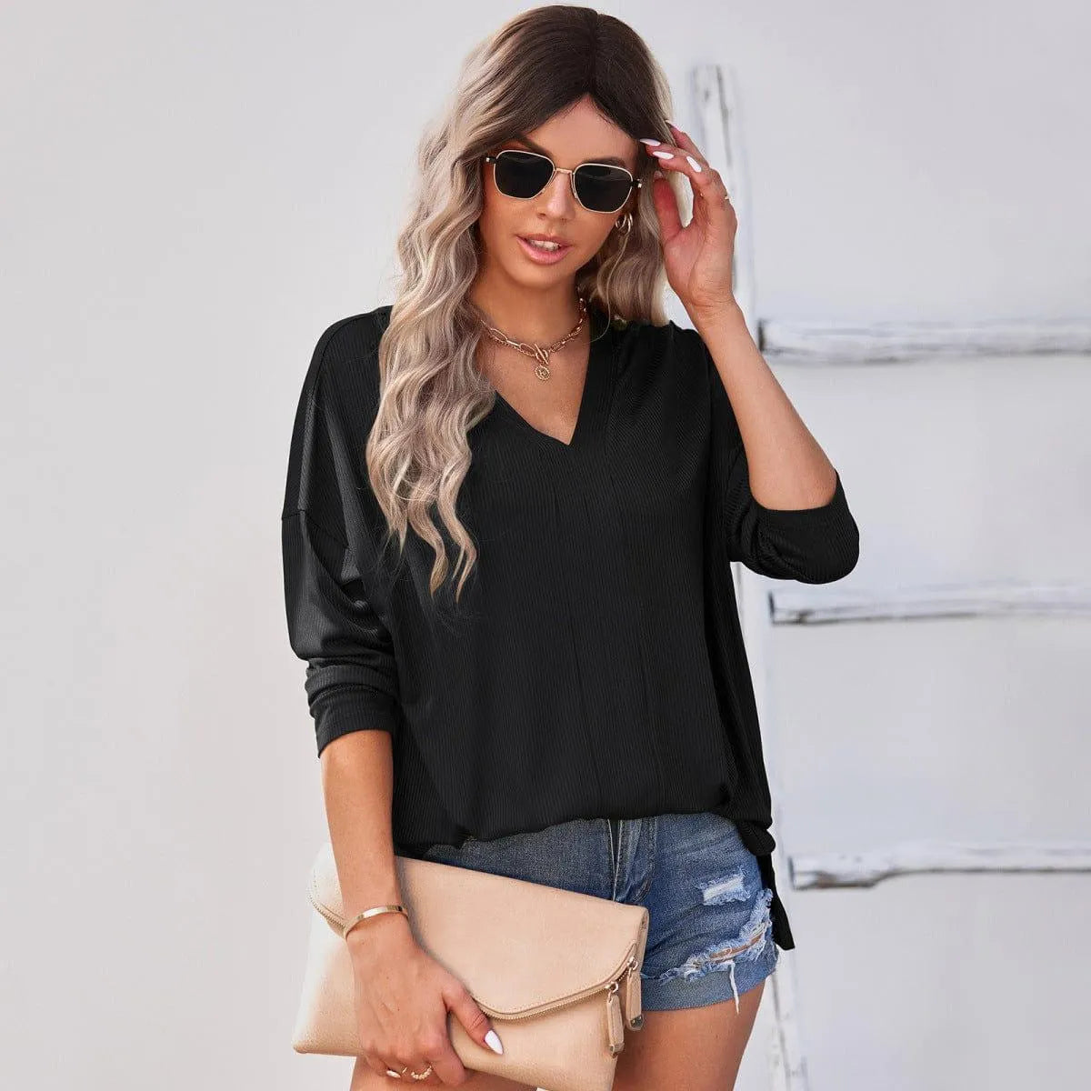 Long Sleeve V-Neck Knit Pullover Top Jewelry Bubble